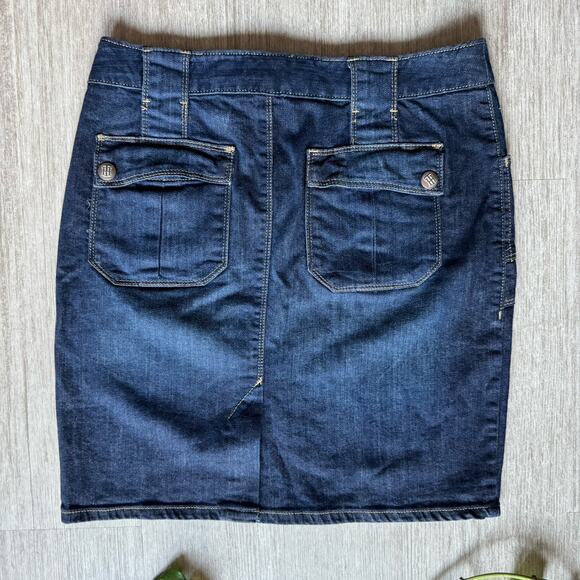 Tommy Jeans Dark Wash Denim Mini Skirt Size 6 Flap Pockets Y2K Stretch Fit 32W - Picture 2 of 7